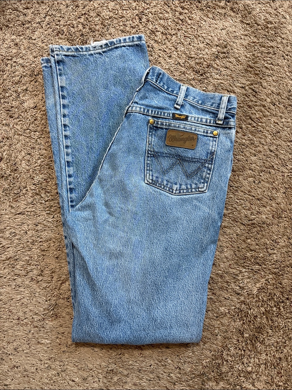 Wrangler George Straight Collection Men's Straight-Leg Jeans